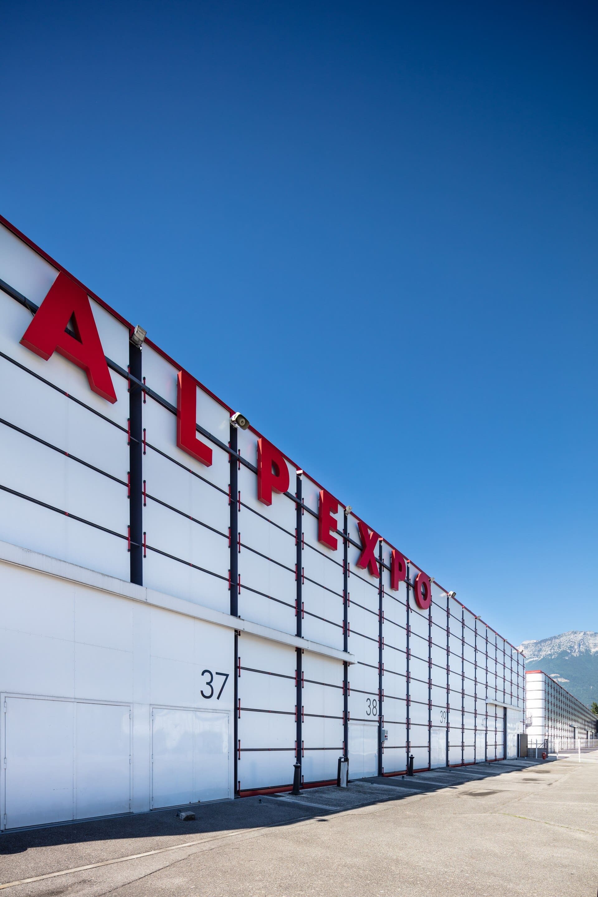 La façade du parc des expositions Alpexpo, à Grenoble